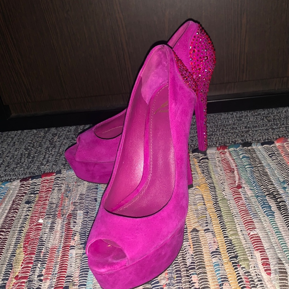 Women’s Size 6 Brian Atwood Platform Heels